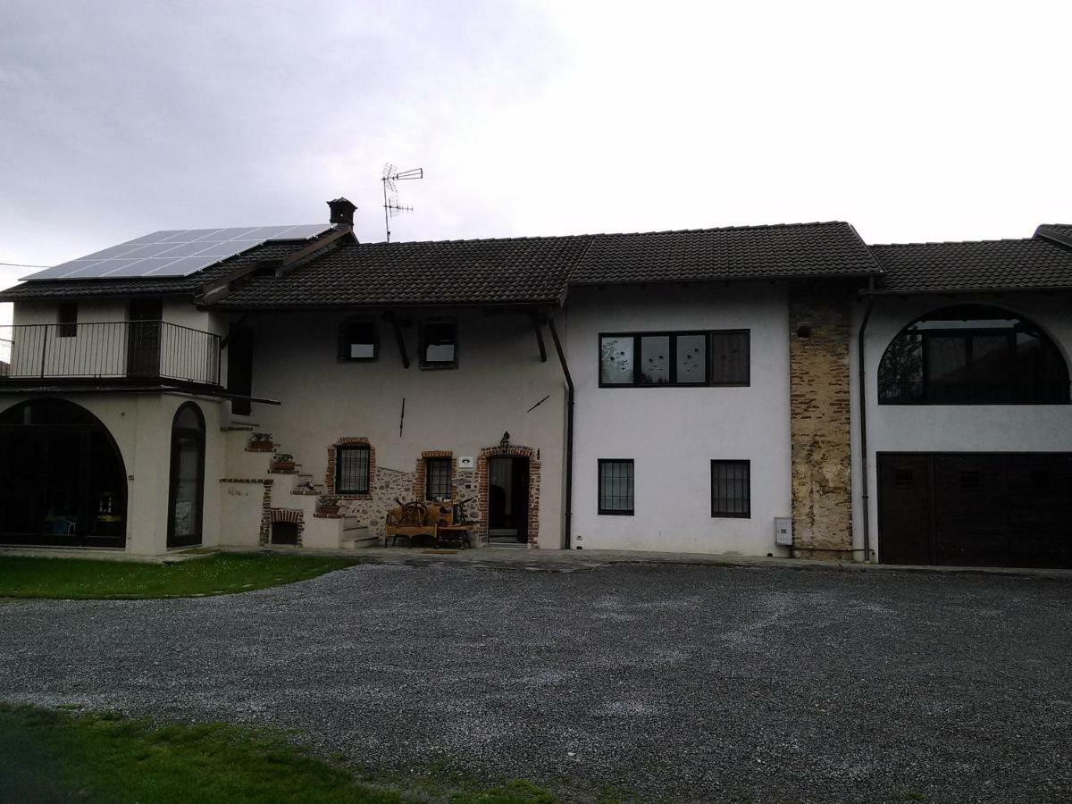 La Meridiana, Monolocale In Cascina Ristrutturata Boves Exterior photo
